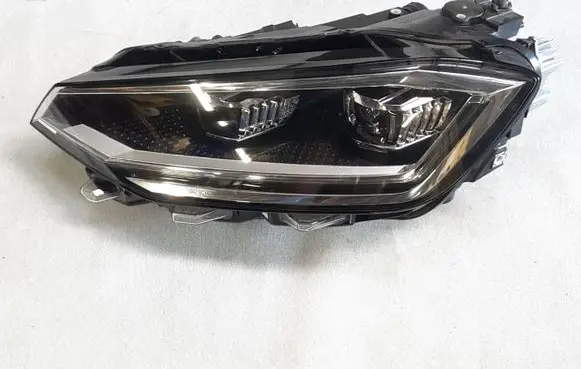 Volkswagen Golf Sportsvan Headlight/headlamp 517941035