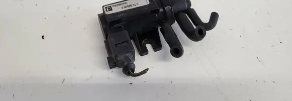 Volkswagen Caddy Turbo solenoid valve 700580010 15T218 70058000