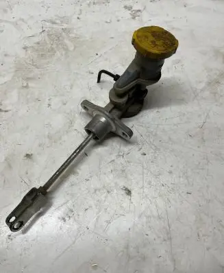 Subaru Forester SH Clutch slave cylinder 