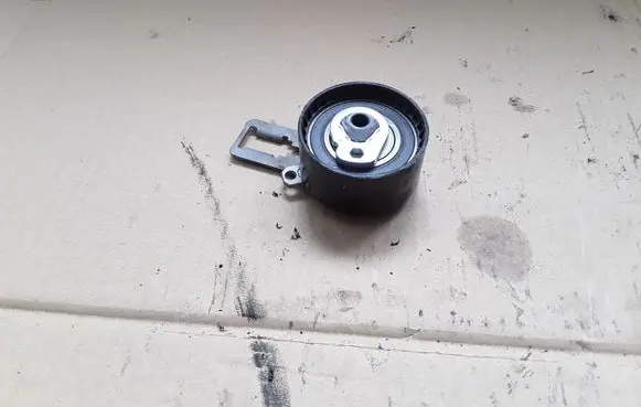 Volvo S60 Belt tensioner pulley 9677656180