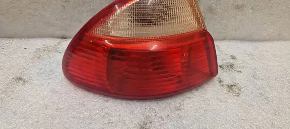 Toyota Avensis T220 Rear/tail lights 89022028