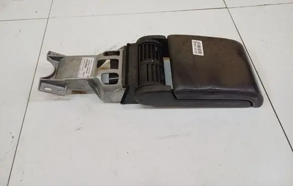 Opel Vectra C Armrest 13107550