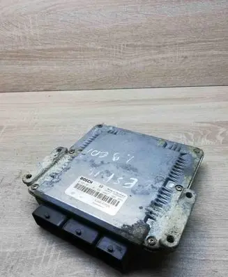Renault Laguna II Engine control unit/module ECU 8200163528 0281011101