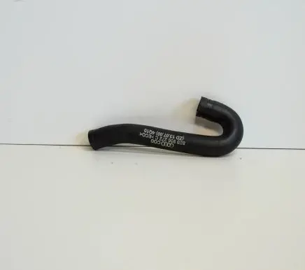 Audi A6 S6 C6 4F Engine coolant pipe/hose 8E0906272C