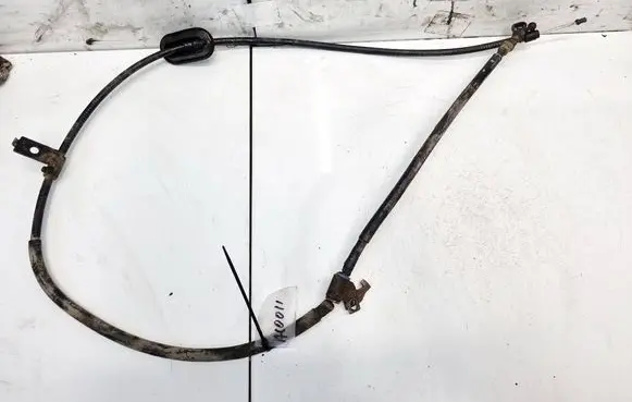 Chevrolet Orlando Handbrake/parking brake wiring cable 