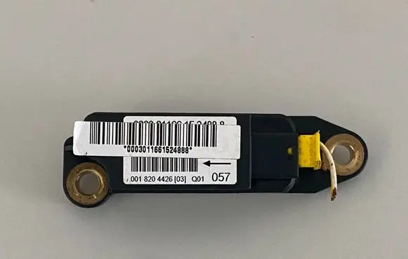 Mercedes-Benz C W203 Airbag deployment crash/impact sensor 0018204426