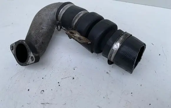 Nissan Pathfinder R51 Intercooler hose/pipe
