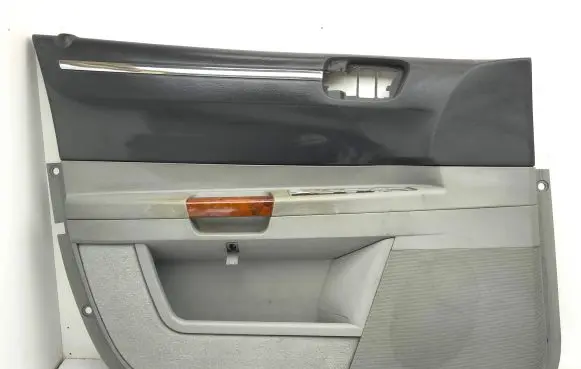 Chrysler 300 - 300C Front door card panel trim 0YH331DBAG RHD3000W00D FL0001NVP