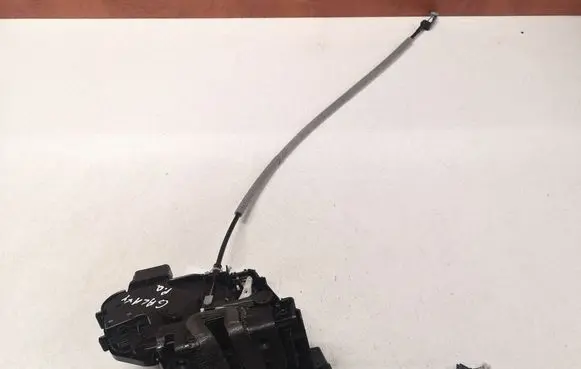 Ford Galaxy Front door lock 6M2AR21812MC A048317