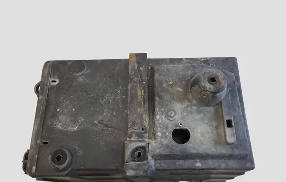Ford Focus Battery box tray 4M5110723BC 4M5110757BB