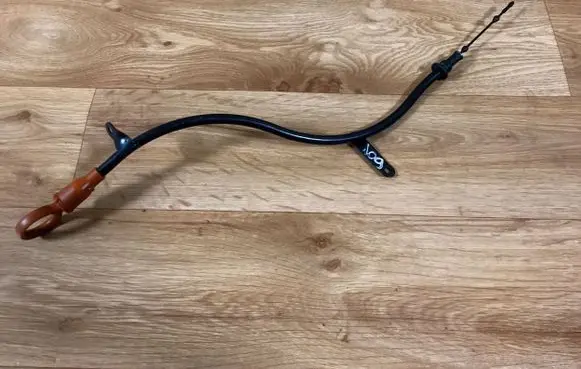 Volkswagen PASSAT B6 Oil level dip stick 03G103634