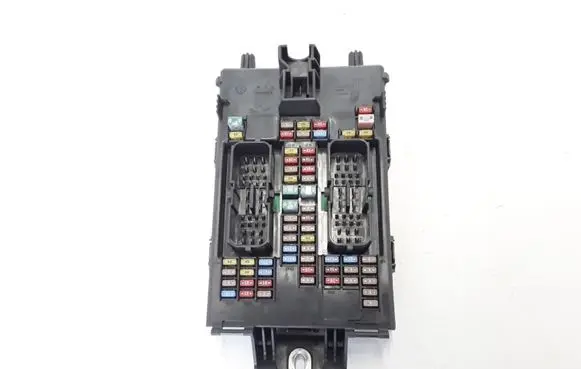 Volvo S90, V90 Fuse module 31682732