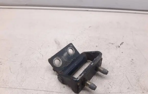 Mitsubishi Galant Tailgate/trunk/boot hinge