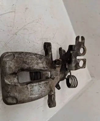Volkswagen Caddy Rear brake caliper