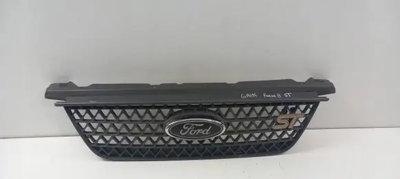 Ford Focus Front bumper upper radiator grill