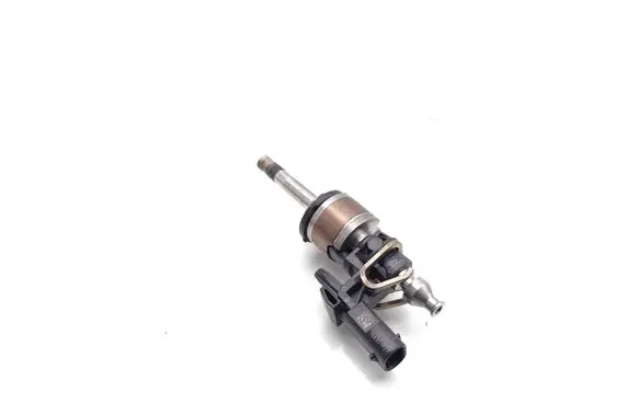 Audi A1 Fuel injector 05C036E