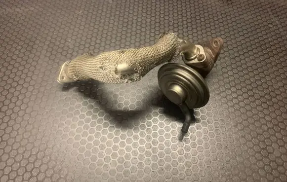 Audi Q7 4M EGR valve 059131503H
