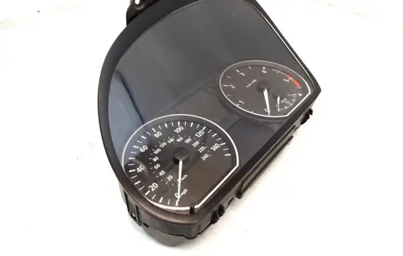 BMW 1 E81 E87 Speedometer (instrument cluster)
