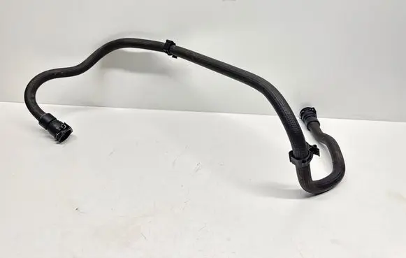 Peugeot 308 Engine coolant pipe/hose 9673473980