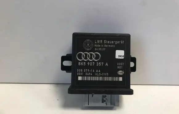 Audi A4 S4 B8 8K Light module LCM 8K5907357A