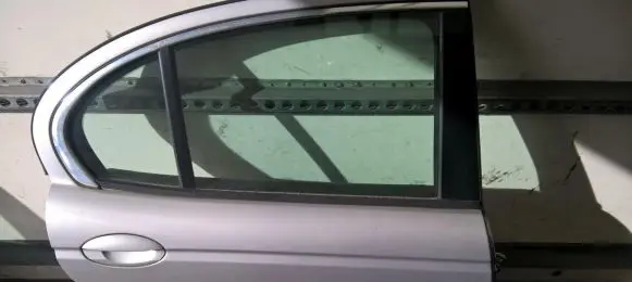 Jaguar X-Type Rear door