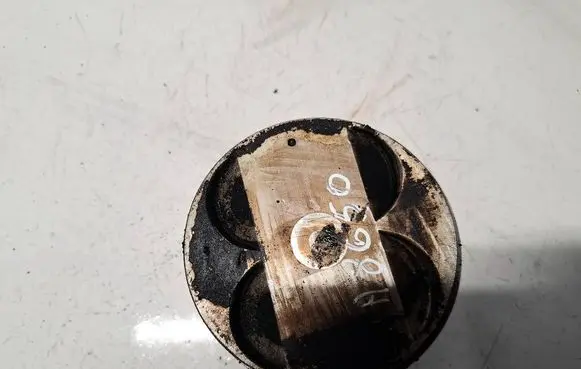 Subaru B9 Tribeca Piston 