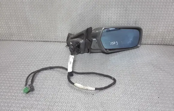 Cadillac CTS Front door electric wing mirror E1105788