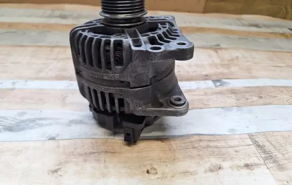 Audi A3 S3 8L Generator/alternator 038903023L