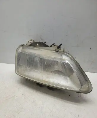 Renault Laguna I Headlight/headlamp 301142618
