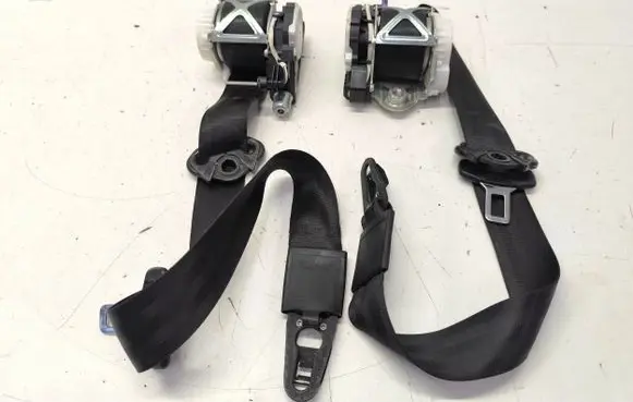 Audi Q7 4L Front seatbelt 4L1857706A 4L1857705A