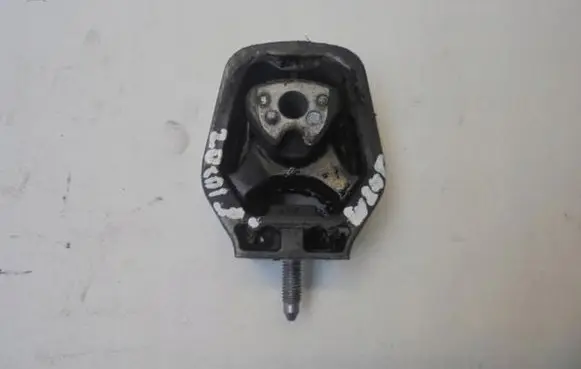 Mercedes-Benz B W245 Engine mount vacuum valve 