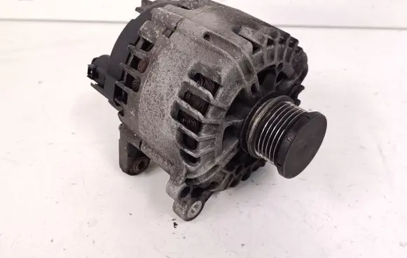 Audi A4 S4 B8 8K Generator/alternator 03G903016G TG14C020