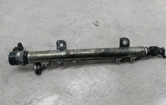 Opel Corsa D Fuel main line pipe 55200517