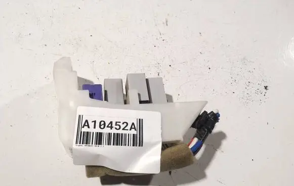 Toyota Avensis T270 Fuse box set