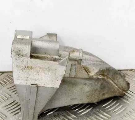 Mercedes-Benz SLK R172 Engine mounting bracket A6512234004