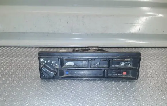 Volkswagen Transporter - Caravelle T4 Climate control unit 321819045C