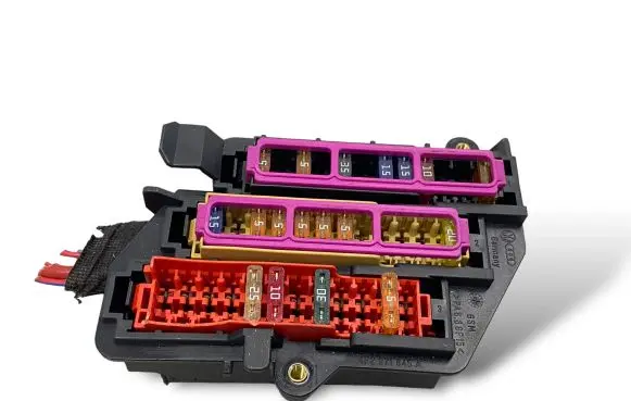 Audi A6 S6 C6 4F Fuse module 4F2971845A