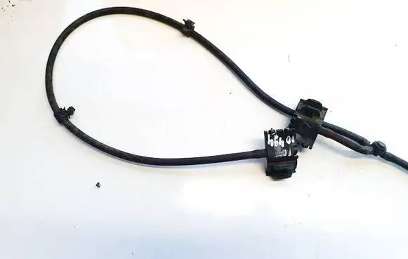 Nissan Primera Windshield washer spray nozzle 