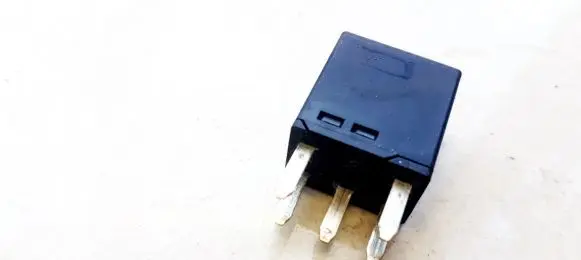 Chrysler Pacifica Other relay 56049018AB 74472M