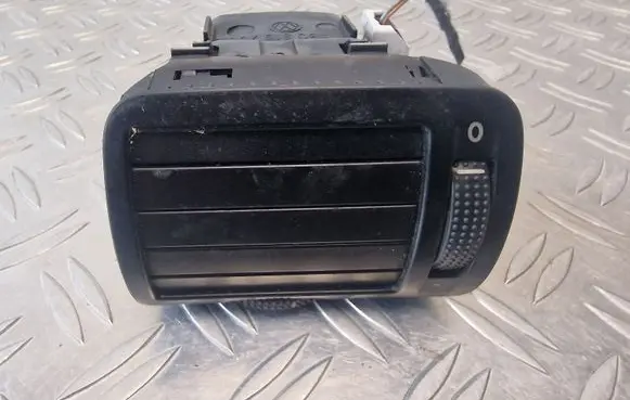 Volkswagen PASSAT B5.5 Dashboard side air vent grill/cover trim 3B0819703D