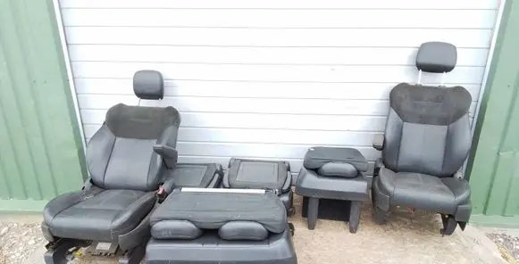 Chrysler Grand Voyager V Seat set 