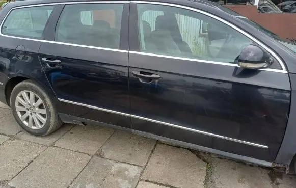 Volkswagen PASSAT B6 Door (2 Door Coupe) 
