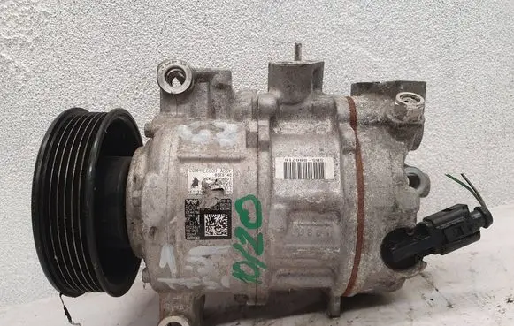 Volkswagen Golf VII Air conditioning (A/C) compressor (pump) 5Q0816803D 6SES14C GE447150
