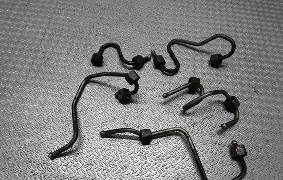 Renault Scenic II - Grand scenic II Fuel injector supply line/pipe 