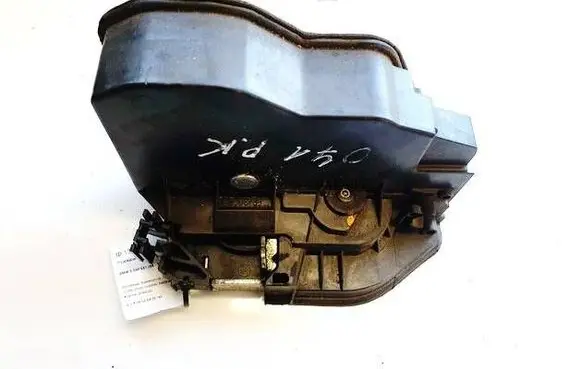 BMW 5 E60 E61 Front door lock 7202145 A053702