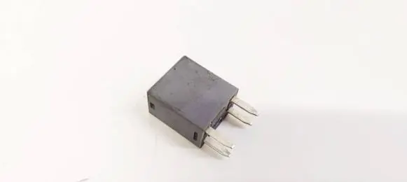 Opel Insignia A Other relay 13500114