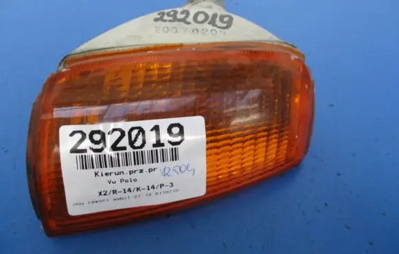 Volkswagen Polo II 86C 2F Front indicator light