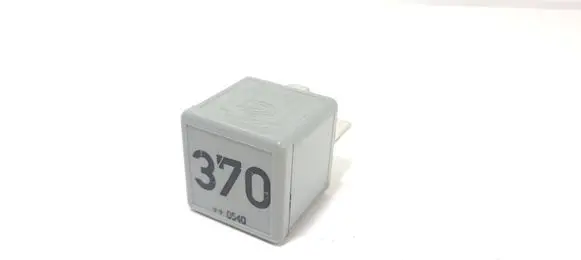 Audi A6 S6 C6 4F Other relay 8D0951253