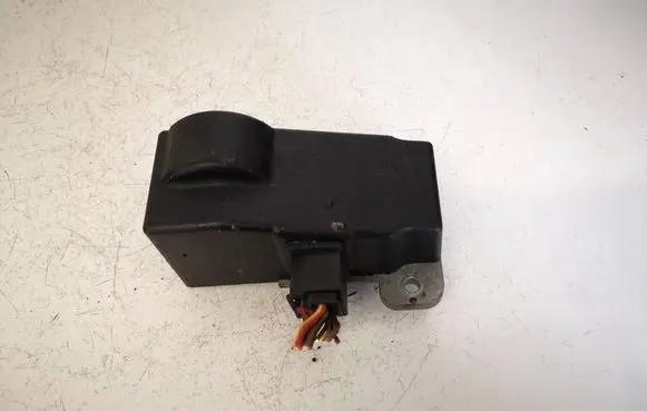 Volkswagen PASSAT B6 Steering wheel lock 3C0905861J