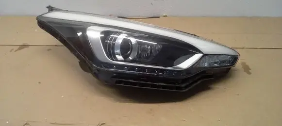 Hyundai i20 (GB IB) Headlight/headlamp 92102